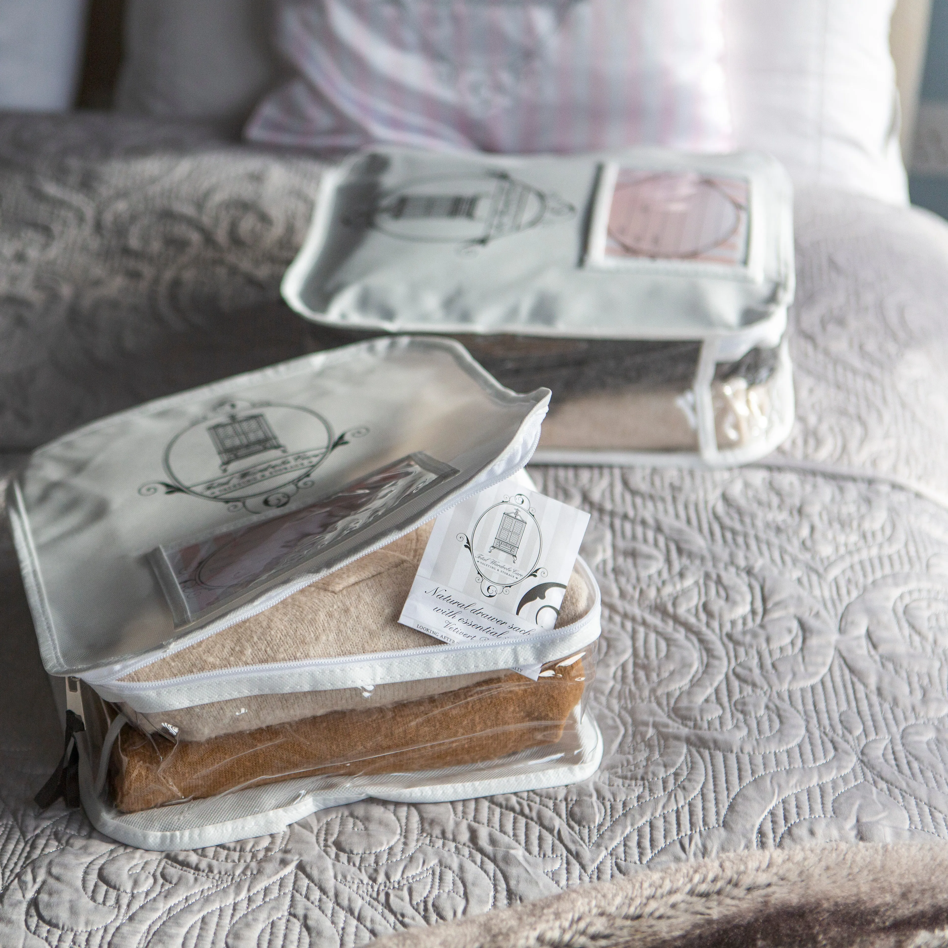 Knitwear & T-Shirt Storage Bag