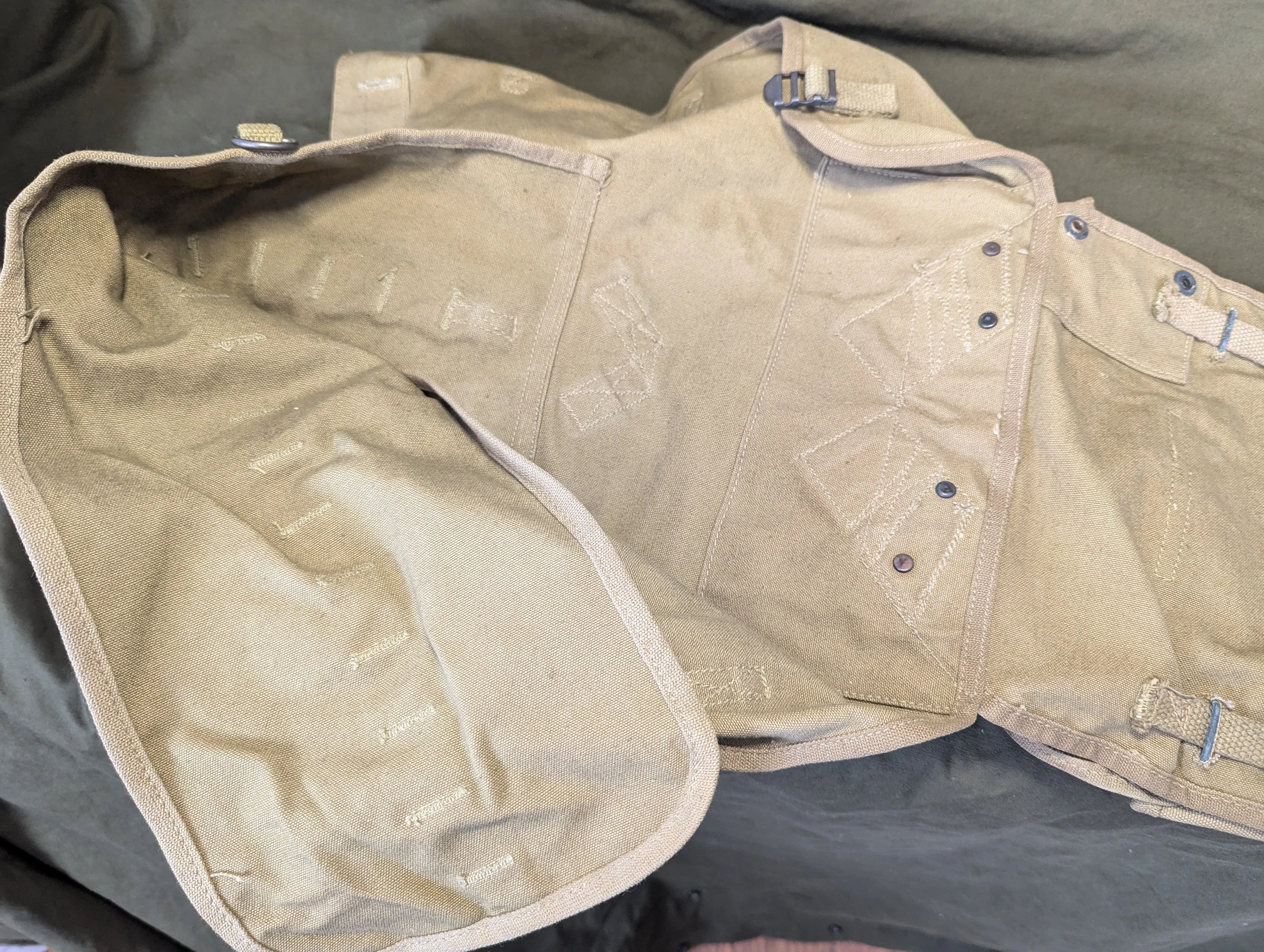 Nice Original US M28 Pack Felt Novelty Mfg. Co. Inc. 1941