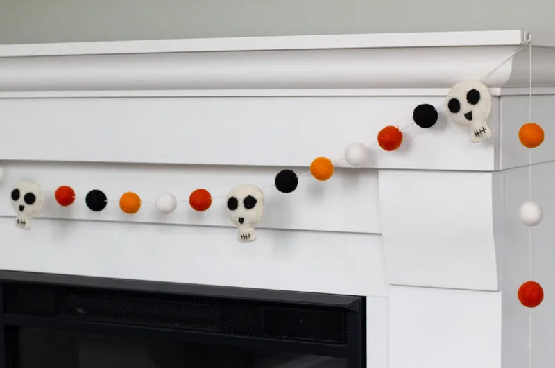 Skeleton Skull Halloween Garland- Orange, Black