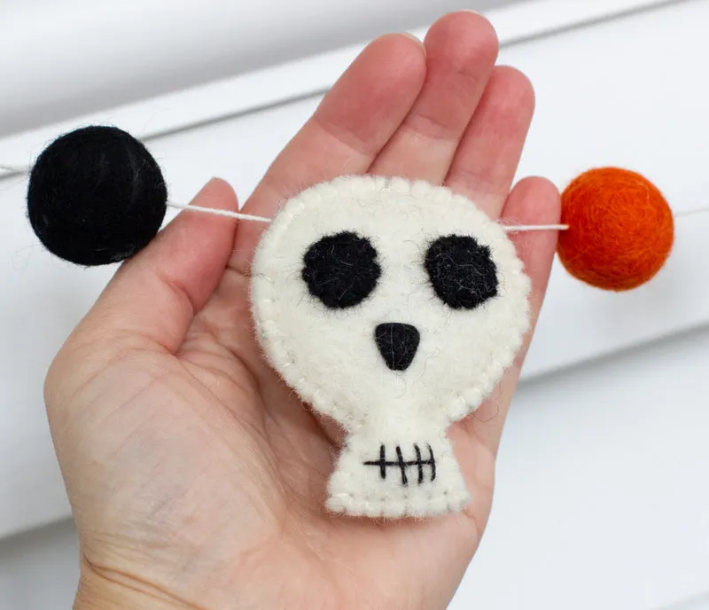 Skeleton Skull Halloween Garland- Orange, Black