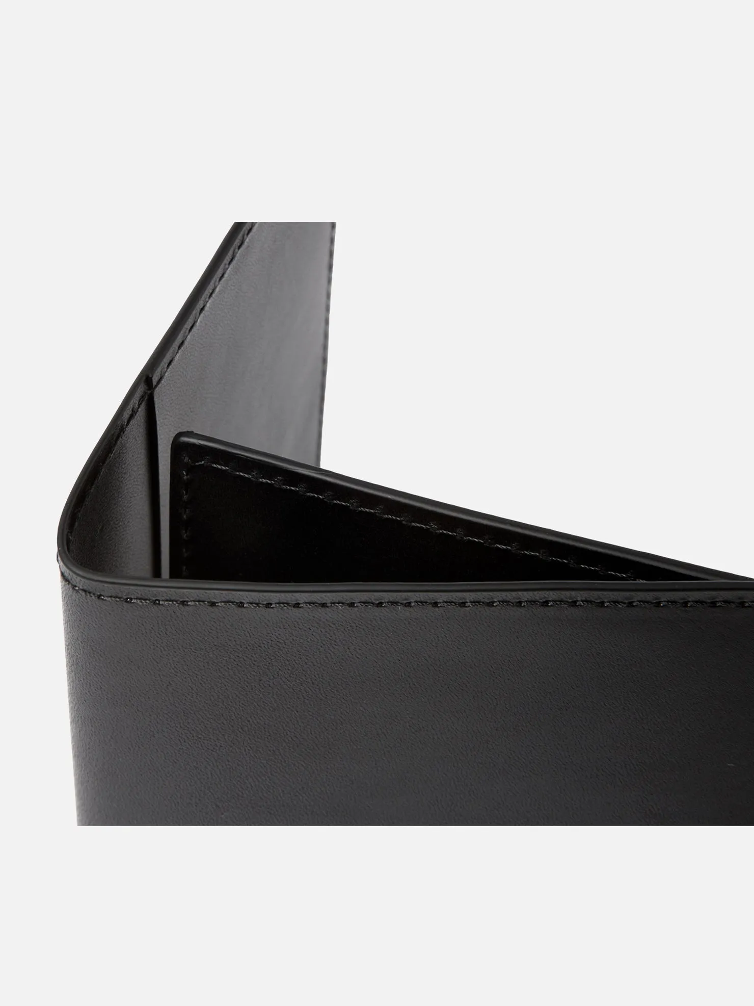 TRAVEL WALLET